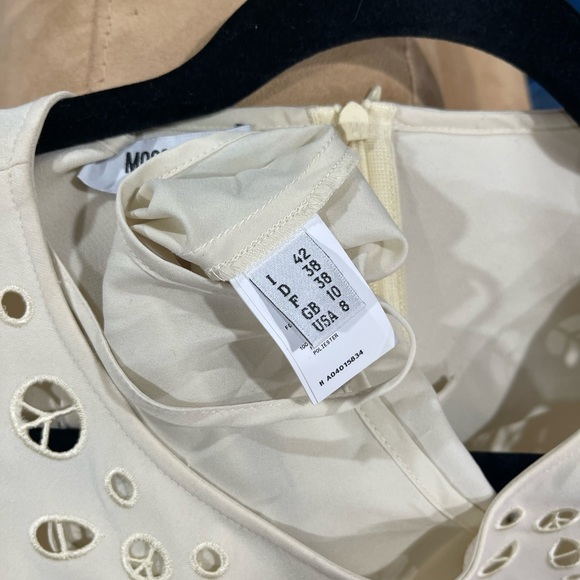 Moschino size 8 cream short sleeve dress with slip - Picture 3 of 4